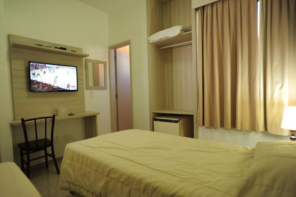 פורטאלזה Ideal Praia Hotel מראה חיצוני תמונה