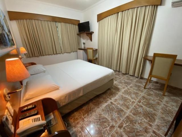 פורטאלזה Ideal Praia Hotel מראה חיצוני תמונה