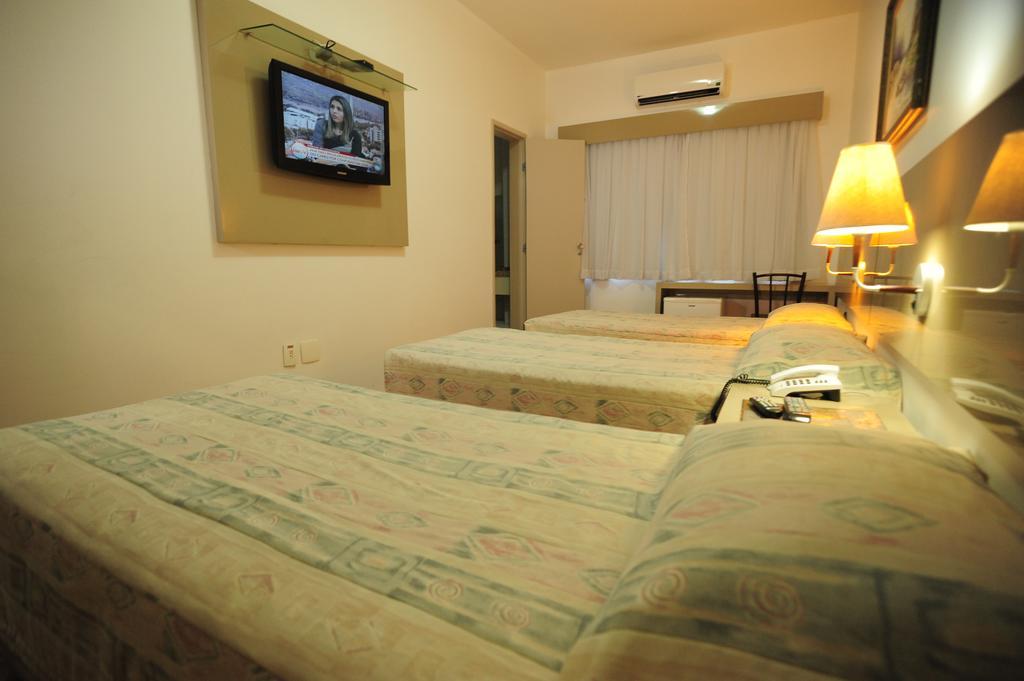 פורטאלזה Ideal Praia Hotel מראה חיצוני תמונה